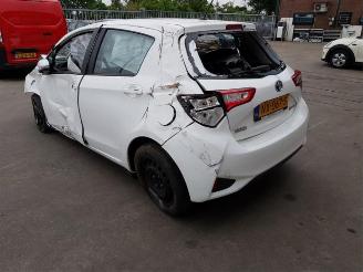 Toyota Yaris Yaris III (P13), Hatchback, 2010 / 2020 1.5 16V Hybrid picture 5