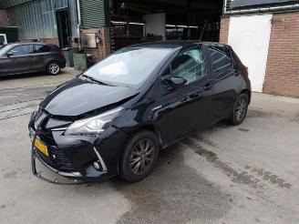 Toyota Yaris Yaris III (P13), Hatchback, 2010 / 2020 1.5 16V Hybrid picture 2