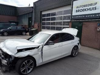 Coche siniestrado BMW 3-serie 3 serie (F30), Sedan, 2011 / 2018 320i 2.0 16V 2018/1