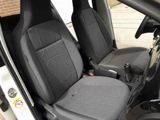 Volkswagen Up! Up! (121), Hatchback, 2011 / 2023 1.0 12V 60 picture 17