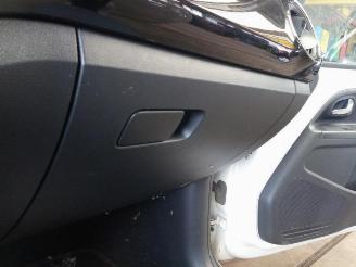 Volkswagen Up! Up! (121), Hatchback, 2011 1.0 12V 60 picture 32