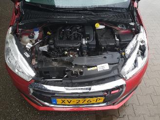 Peugeot 208 1.2 PureTech Signature picture 22