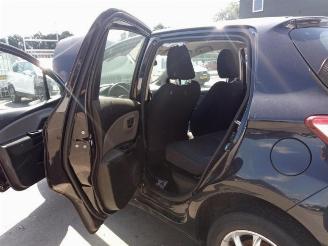 Toyota Yaris Yaris III (P13), Hatchback, 2010 / 2020 1.5 16V Hybrid picture 15