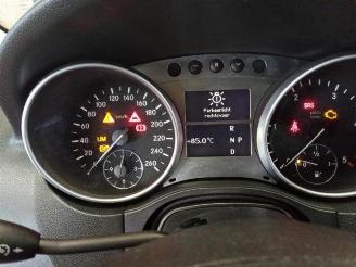 Mercedes ML ML II (164/4JG), SUV, 2005 / 2011 3.0 ML-320 CDI 4-Matic V6 24V picture 30