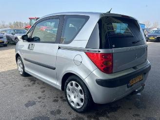 Peugeot 1007 1007 (KM), Hatchback 3-drs, 2004 / 2011 1.4 picture 3