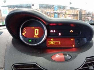 Renault Twingo Twingo II (CN), Hatchback 3-drs, 2007 / 2014 1.2 16V picture 23