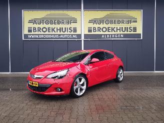 Damaged car Opel Astra GTC 1.4 Turbo Sport 2013/6