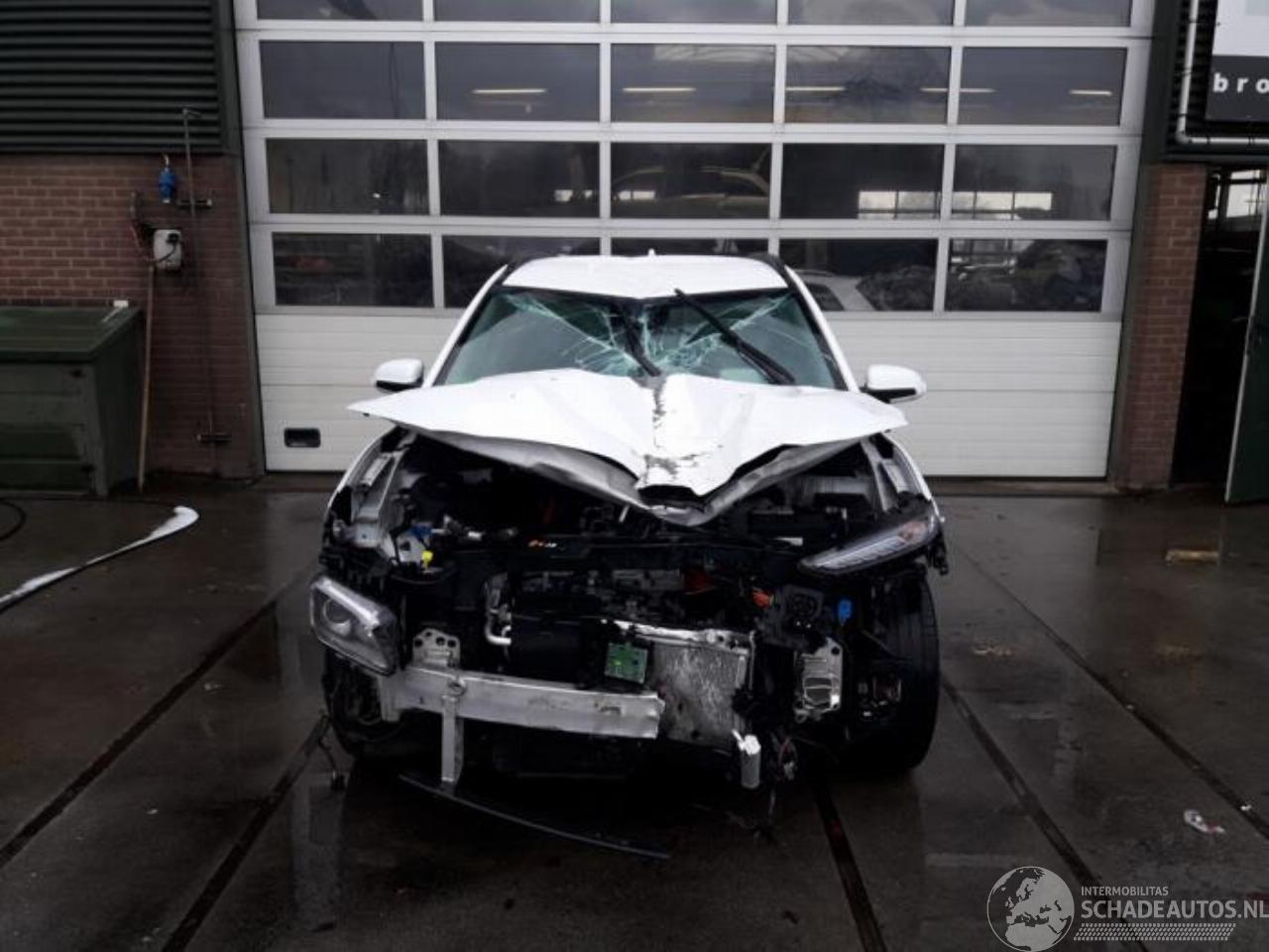 Hyundai Kona Kona (OS), SUV, 2017 / 2023 39 kWh