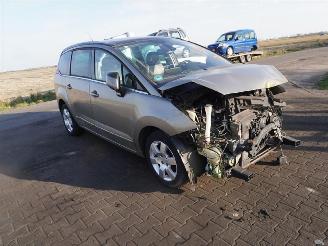 Peugeot 5008 1.6 HDiF picture 4