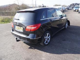 Dezmembrări autoturisme Mercedes B-klasse 180 2012/6