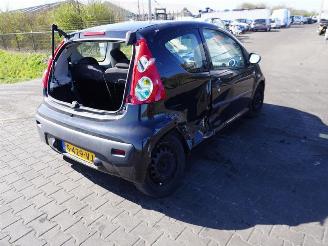 Salvage car Peugeot 107 1.0 12v 2009/2