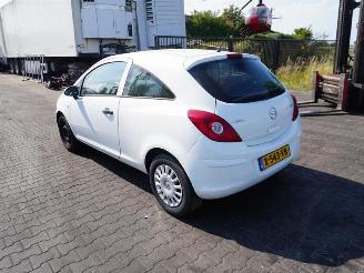 Opel Corsa 1.3 CDti picture 2