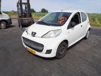 Peugeot 107 1.0 12v picture 3