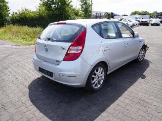 Autoverwertung Hyundai I-30 1.6 2009/1