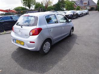 Vaurioauto  passenger cars Mitsubishi Space-star 1.0 12v 2017/7