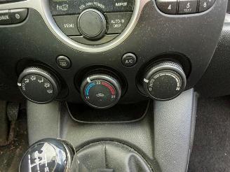 Mazda 2 1.5 16v picture 7