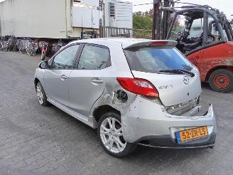 Mazda 2 1.5 16v picture 3
