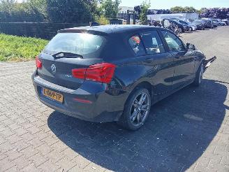 Salvage car BMW 1-serie 118i 2018/3