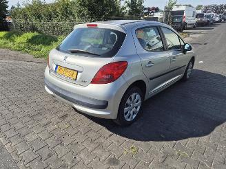 Coche siniestrado Peugeot 207/207+ 1.4 16V Vti (EP3(8FS)) 2008/4