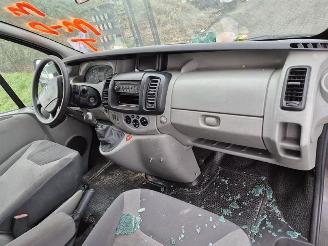 Renault Trafic 2.0 dCi 16V picture 5