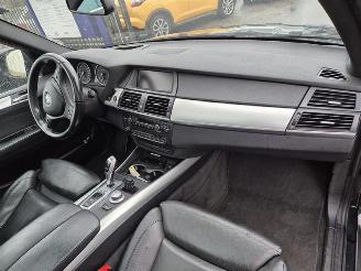 BMW X5 4.8i picture 6