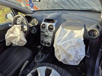 Opel Corsa 1.2 16v picture 5