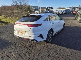 Vrakbiler auto Kia Proceed 1.5T 2021/8