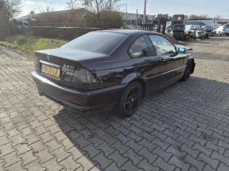 Coche siniestrado BMW 3-serie 318i Coupe 2002/8