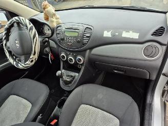 Hyundai I-10 1.1 i picture 10