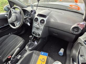 Opel Corsa 1.2 16v picture 5