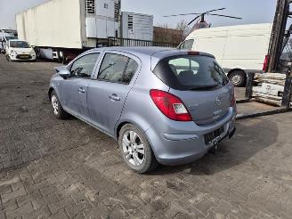 Opel Corsa 1.2 16v picture 2