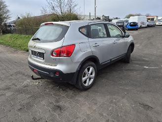 Salvage car Nissan Qashqai 1.5 dCi 2009/1