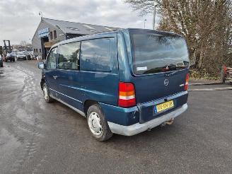 Mercedes Vito 110D picture 2