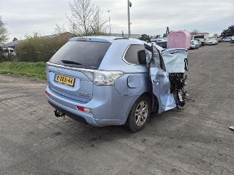 rozbiórka samochody osobowe Mitsubishi Outlander 2.0 PHEV 2014/9