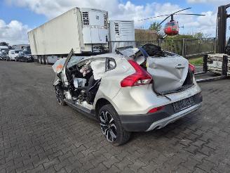 Volvo V-40 Cros Contry 1.5 T3 picture 2