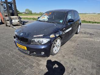 BMW 1-serie 120i picture 3