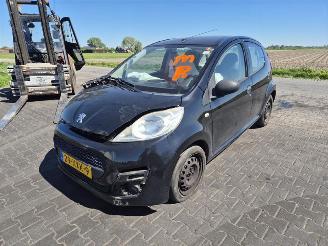 Peugeot 107 1.0 12v picture 3