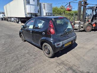 Peugeot 107 1.0 12v picture 2