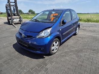 Toyota Aygo 1.0 12v picture 3