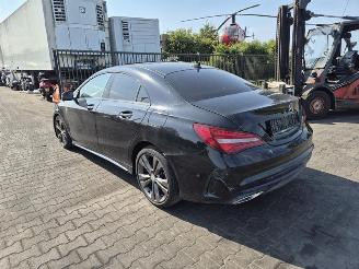 Mercedes Cla-klasse 200 picture 2