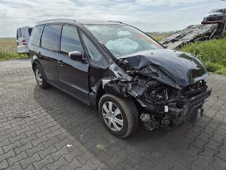 Ford Galaxy 1.6TDCi picture 4