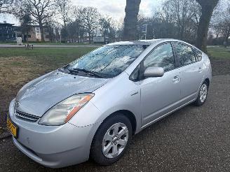 Unfallwagen Toyota Prius 57 kW (77 PK)  1497 cc. 2007/6