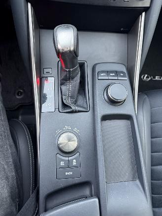 Lexus IS 300 h picture 22