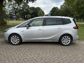 Opel Zafira TOURER picture 2