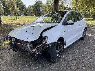 uszkodzony samochody osobowe Volkswagen Polo 1.8 gti 2015/1