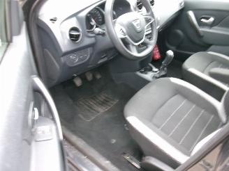 Dacia Sandero 09 Stepway - Rainbow picture 26