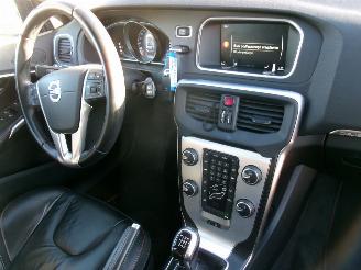 Volvo V-40 1.6 D - Cross Country picture 32