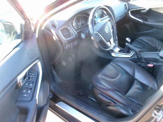 Volvo V-40 1.6 D - Cross Country picture 26