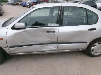 Nissan Primera 1,6 SLX Sedan - Airco picture 15