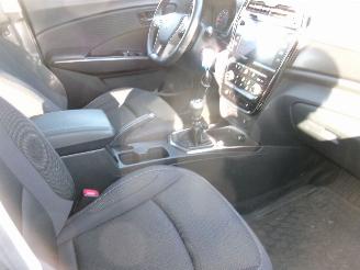 Ssang yong Tivoli 1.5 GDI Comfort picture 21